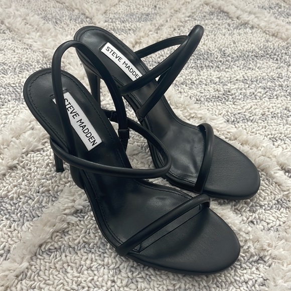 Steve Madden Sandals - Picture 6 of 9